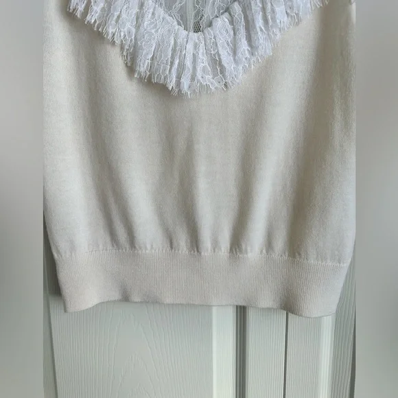 Alice + Olivia Beth Lace Ruffle High Neck top - Picture 6 of 8